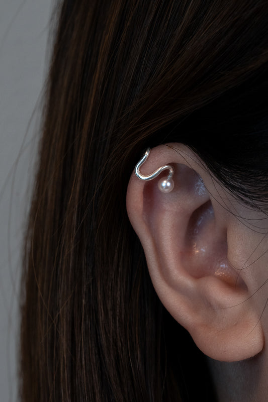 Hooked Light Ear Cuff