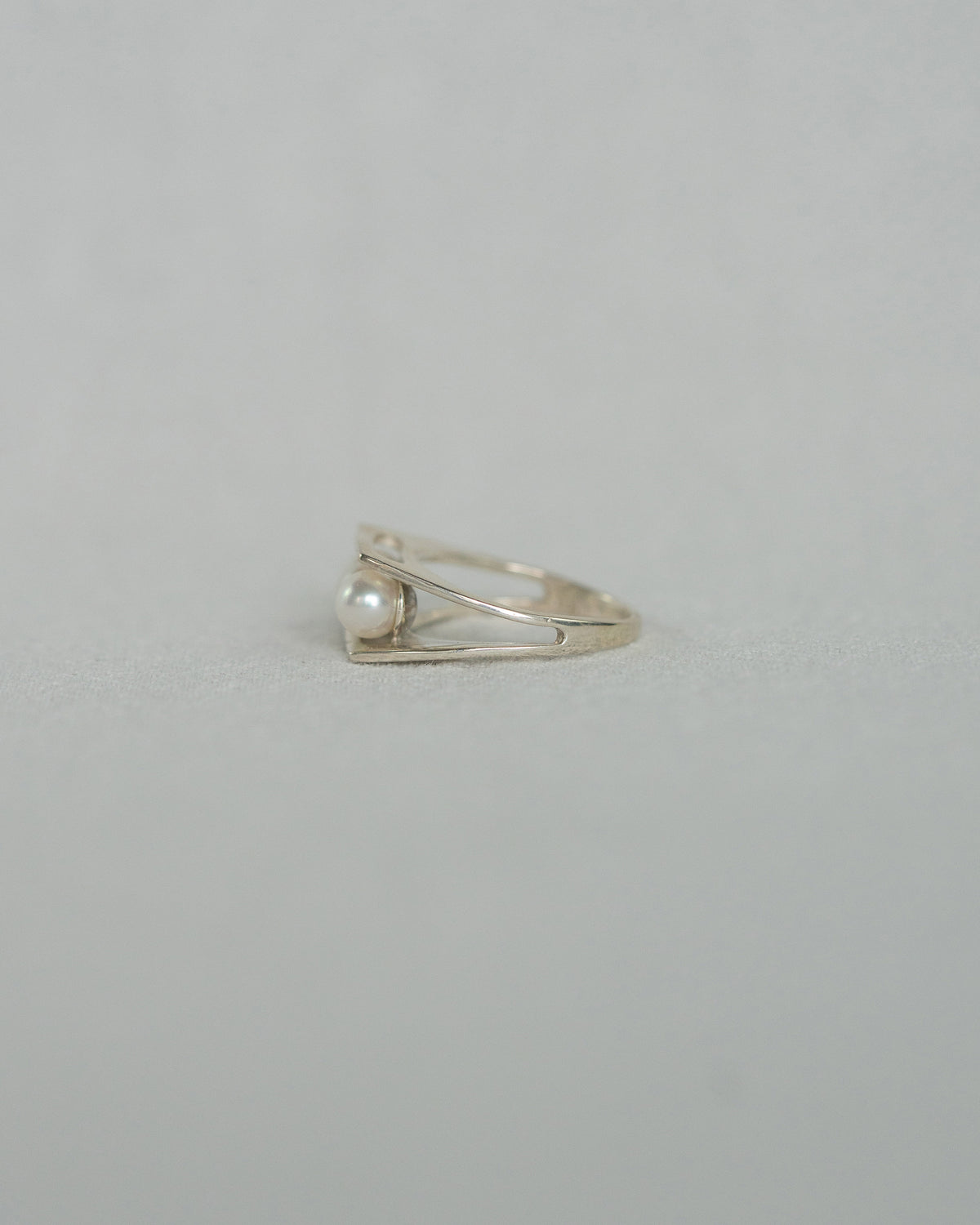 Axis Three Ring#006