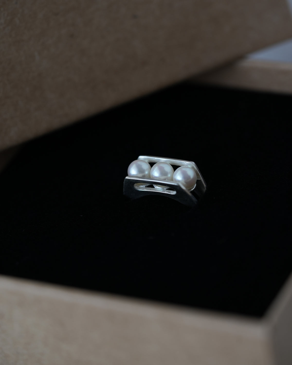 Axis Three Ring#006
